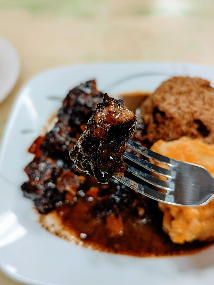 Lucian's Caribbean Grill