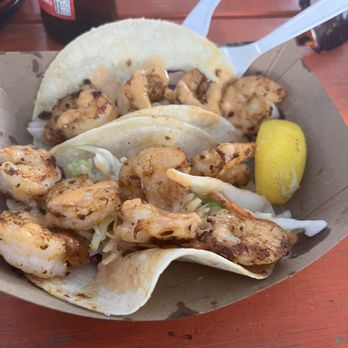 Fish Hut Grill - Shrimp tacos with lots of shrimp - American Near Me - Emerald Isle, North Carolina Fish Hut Grill - Shrimp tacos with lots of shrimp - American Near Me - Emerald Isle, North Carolina
