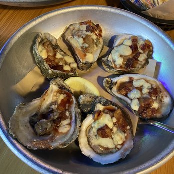 Kelly's Half Shell Pub - Cabernet jam oysters - Irish Pub Near Me - Crystal River, Florida