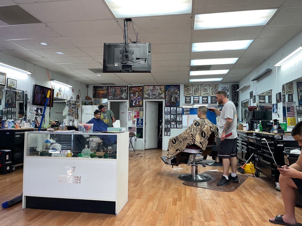 MR J’S Updated September 2024 24 Photos & 19 Reviews