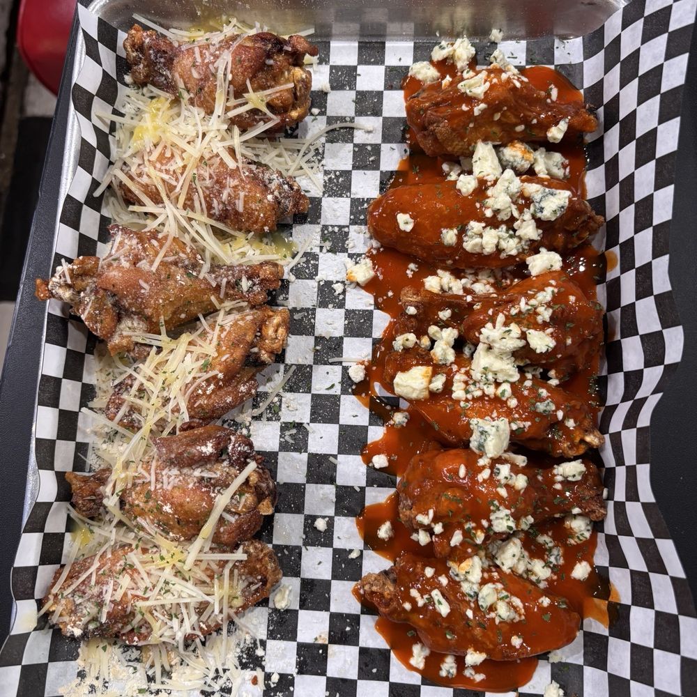 Midwestwings - Buffalo with blue cheese crumbles and garlic Parmesan - Chicken Wings Near Me - Phoenix, Arizona