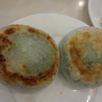 Tai Pan Dim Sum - Too much dough in this chive cake - Dim Sum Near Me - Honolulu, Hawaii