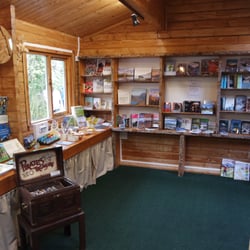 Clan Donald Skye - The museum shop at the gate.