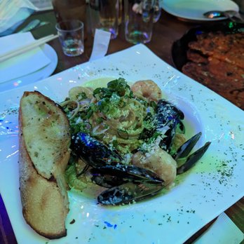 The Barn Cafe & Restaurant - creamy seafood pasta - Cafes Near Me - Los Angeles, California