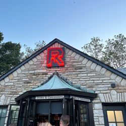 Francis Park - Rockwell Beer garden