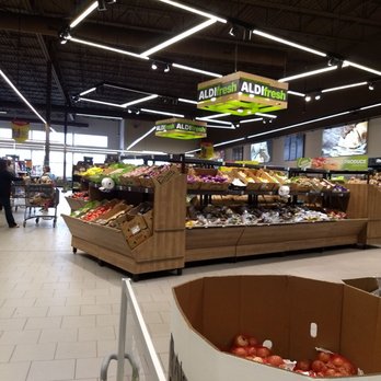 ALDI - the inside of a grocery store - Grocery Near Me - Ashwaubenon, Wisconsin