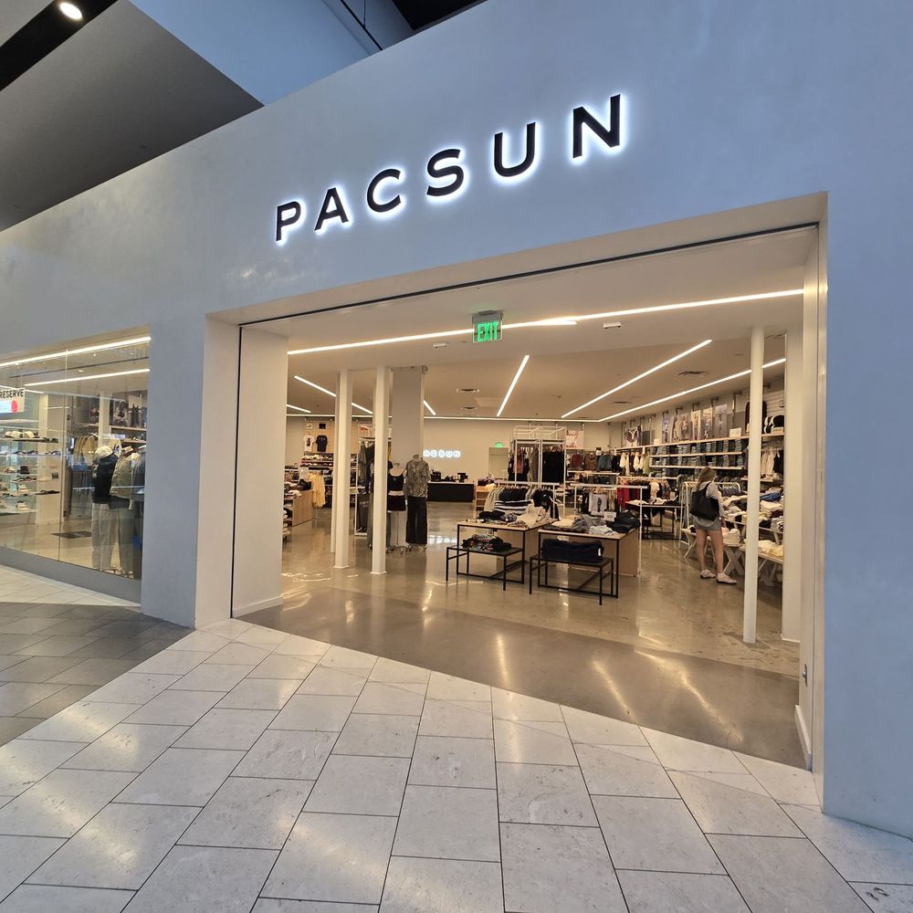Pacsun Anaheim, CA - Last Updated January 2026 - Yelp