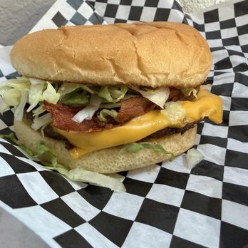 Mountain High Hamburgers - Burgers Near Me - Easton, Washington