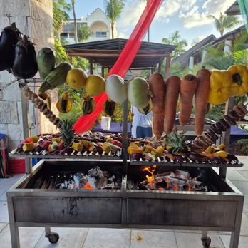 Excellence Riviera Cancún - Agave hosted a Mexican Fiesta buffet - fresh grilled veggies - Hotels Near Me - Puerto Morelos, ROO