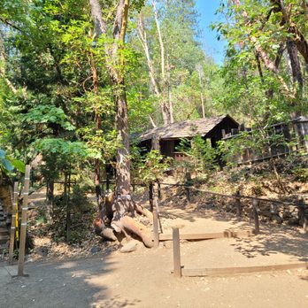 The Oregon Vortex - View from check-in area. - Landmarks & Historical Buildings Near Me - Gold Hill, Oregon