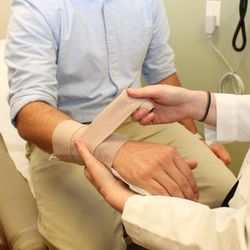 MultiCare Indigo Urgent Care - Shoreline - We can treat any minor urgent injuries from fractures and bruises to stitches and wounds.