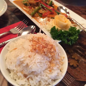 Kinkao - Garlic rice and duck curry - Halal Near Me - London, XGL Kinkao - Garlic rice and duck curry - Halal Near Me - London, XGL