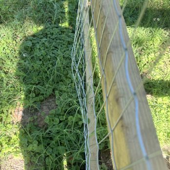 Renew Crew Contracting - rippled fencing - General Contractors Near Me