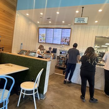Mendocino Farms - Salad Near Me - Porter Ranch, California