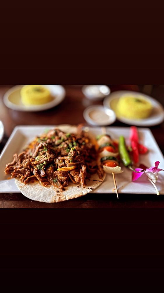 La Vie Lebanese Restaurant