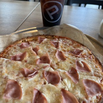 Pieology Pizzeria, Miami, FL - One 1 Topping Pizza & Coke Zero - Pizza Near Me - Miami, Florida Pieology Pizzeria, Miami, FL - One 1 Topping Pizza & Coke Zero - Pizza Near Me - Miami, Florida