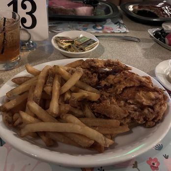Schwarz's Supper Club - New American Near Me - New Holstein, Wisconsin
