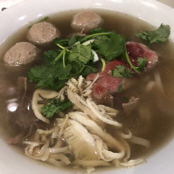 Pho 14 Opera - Pho Dac Biet - Vietnamese Near Me - Paris, 75