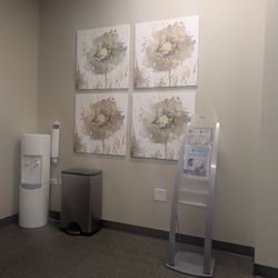 United Vein & Vascular Center River Forest - Office decor