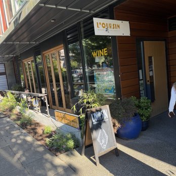L'Oursin - Entrance - French Near Me - Seattle, Washington