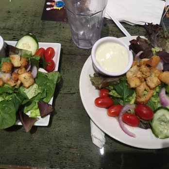 Uncle Buck's Fishbowl & Grill - American Near Me - Memphis, Tennessee