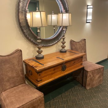 The Crockett Hotel - the hall - Hotels Near Me - San Antonio, Texas