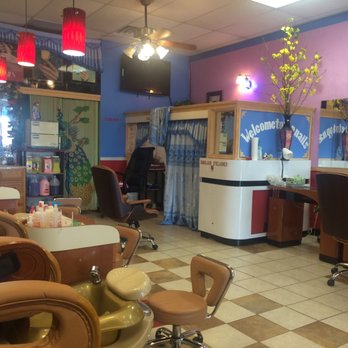 Top Nails - Nail Salons Near Me - South Boston, Virginia