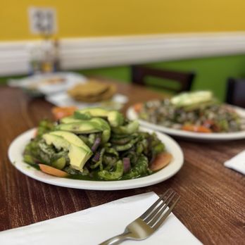 La Carreta - Plato de Aguachile Estilo Sinaloa - Mexican Near Me - Novato, California La Carreta - Plato de Aguachile Estilo Sinaloa - Mexican Near Me - Novato, California
