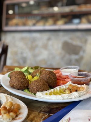 Zait and Zaatar by null