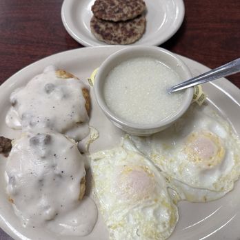 Compadres Texas Cafe - B. Eggs Petite with Biscuit & Country Gravy - Tex-Mex Near Me - OakRidge North, Texas