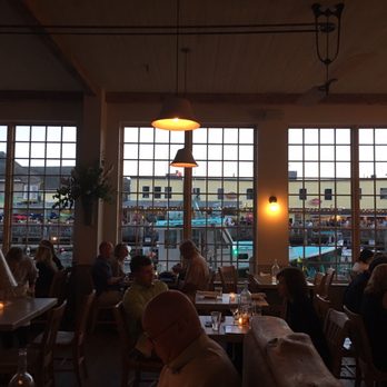 Scales - Ambiance - Seafood Near Me - Portland, Maine