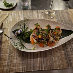 Salmon Gravlax.