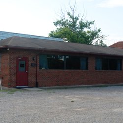 Smitty & McKenzie Barber & Beauty Center