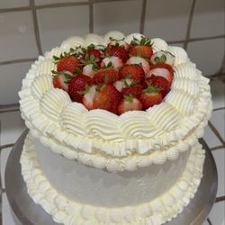 Tastee Bites - Strawberries and cream 
Available in gluten free, vegan, sugar free and regular versions