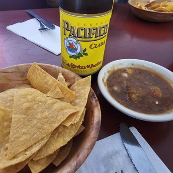 Jalisco Mexican Food - Chips and homemade salsa with raw onions. - Mexican Near Me - Campbell, California Jalisco Mexican Food - Chips and homemade salsa with raw onions. - Mexican Near Me - Campbell, California