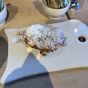 Le Pain Quotidien - Bakeries Near Me - Beverly Hills, California Le Pain Quotidien - Bakeries Near Me - Beverly Hills, California