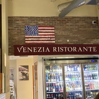 Venezia - Inside the restaurant - Pizza Near Me - Sarasota, Florida Venezia - Inside the restaurant - Pizza Near Me - Sarasota, Florida
