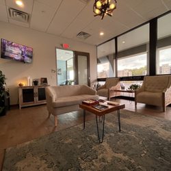 True REST Float Spa - Relax room