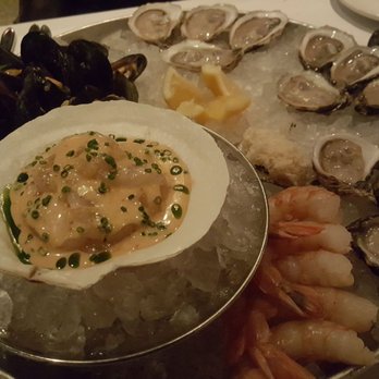 La Banane - Petite seafood platter. Plenty for 2 ppl. @foodcoverto - French Near Me - Toronto, Ontario La Banane - Petite seafood platter. Plenty for 2 ppl. @foodcoverto - French Near Me - Toronto, Ontario