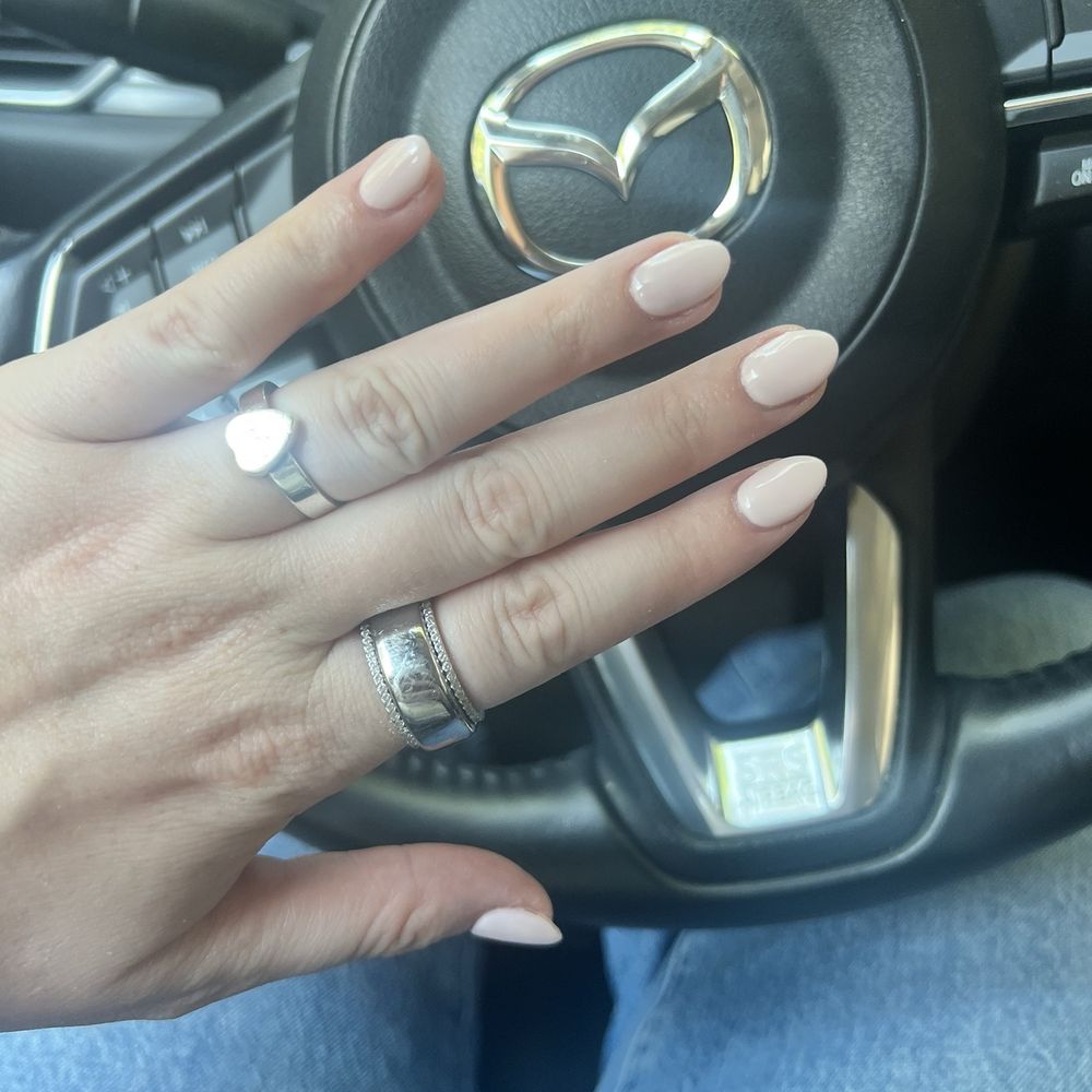 OPI #2 (Lisbon Wants Moor) OPI #2 (Lisbon Wants Moor)
