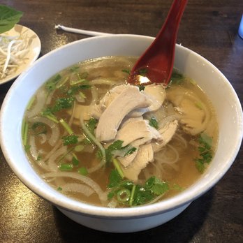 Pho Deluxe Tysons - Meh chicken pho - Vietnamese Near Me - Vienna, Virginia Pho Deluxe Tysons - Meh chicken pho - Vietnamese Near Me - Vienna, Virginia