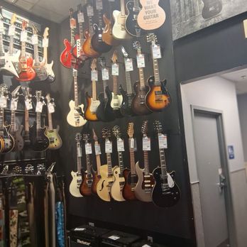 Guitar Center - Musical Instruments & Teachers Near Me - Summerlin, Nevada