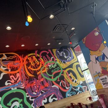Dave's Hot Chicken - Fun Graffiti Art - Chicken Shop Near Me - Las Vegas, Nevada
