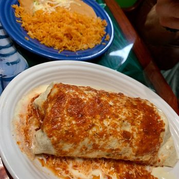 El Abuelo Mexican Restaurant - Burrito Trio Grande w/ rice and beans - Mexican Near Me - Whiteland, Indiana El Abuelo Mexican Restaurant - Burrito Trio Grande w/ rice and beans - Mexican Near Me - Whiteland, Indiana