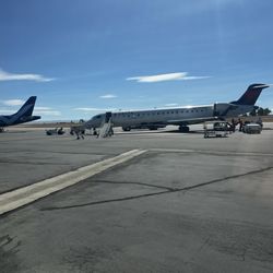 2 airplanes