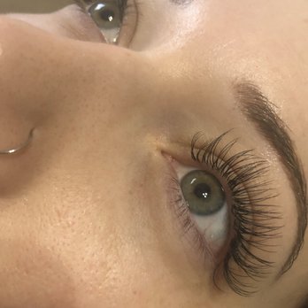 Glamour by Veronica - Classic full set - Eyelash Service Near Me - Miami lakes, Florida