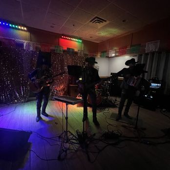 Los Cuates Restaurant - Músicos - Venues & Event Spaces Near Me - Gilroy, California