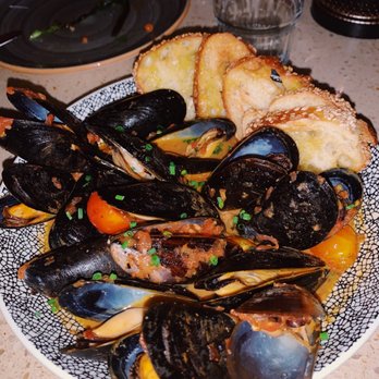 Mareva 1939 - mussels - Spanish Near Me - Miami Beach, Florida