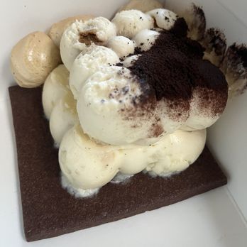 M'tucci's Twenty-Five - Tiramisu $8 - pitiful - Italian Near Me - Albuquerque, New Mexico
