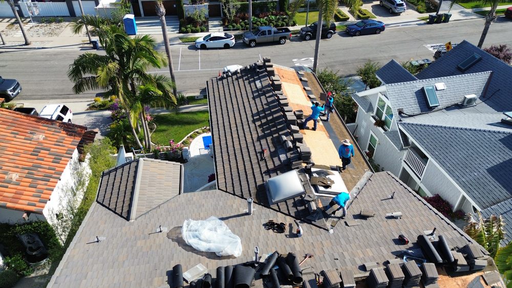 Slide of iHeart Roofing